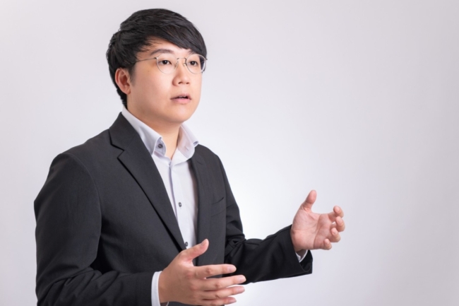 星野宇潮氏